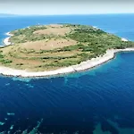 Robinson Crusoe Island