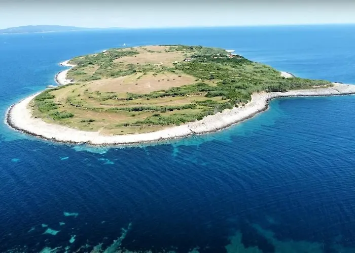 Robinson Crusoe Island