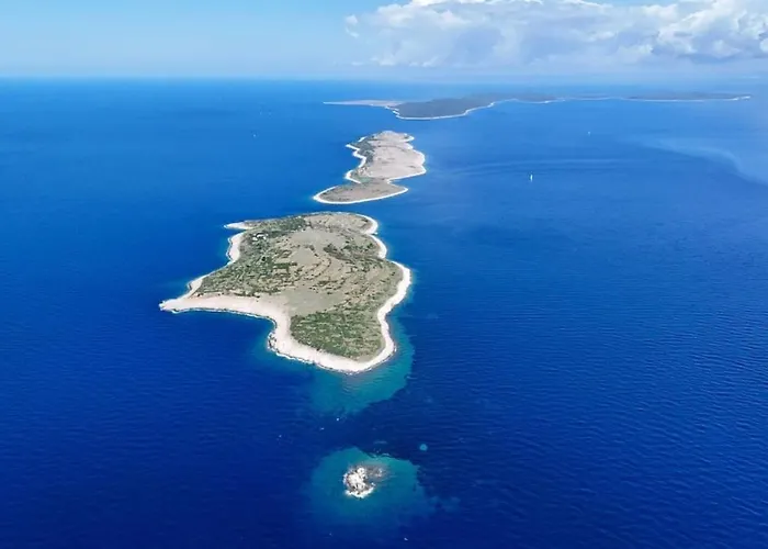 Robinson Crusoe Island *